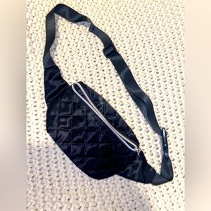 Black Fanny pack